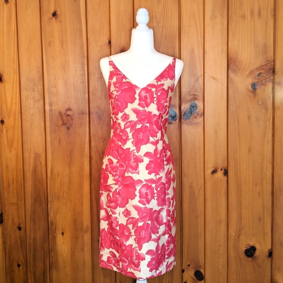 Ann Taylor Dresses & Skirts - Ann Taylor 4P Silk Sheath Floral V neck Dress
